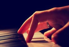 开运体育官网app-法兰克福主场三连胜，稳步向上冲击德甲前列位置，法兰克福对