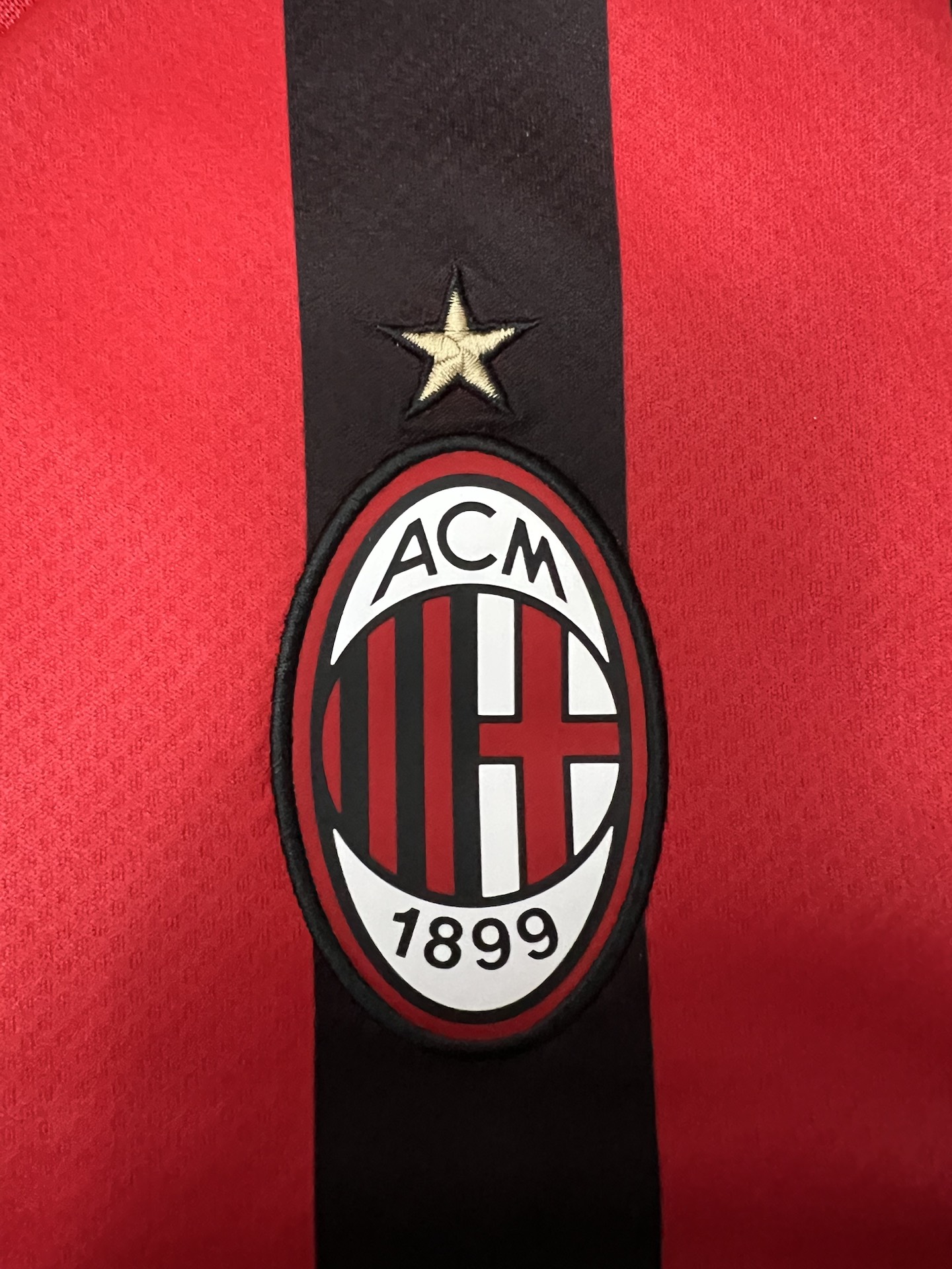 AC米兰主场表现出色,球迷欢呼雀跃的简单介绍 AC米兰主场表现出色,球迷欢呼雀跃的简单介绍