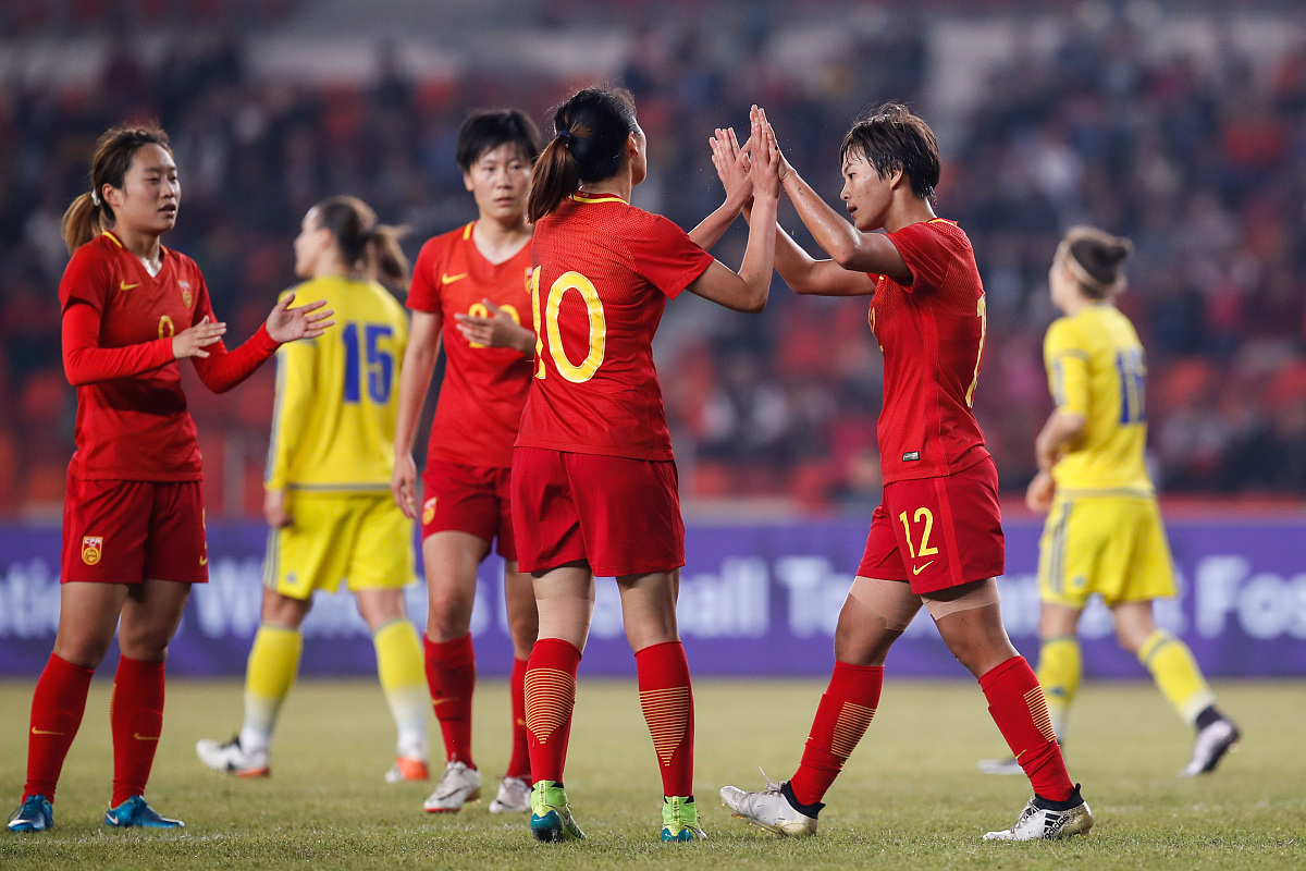 中国女足对阵澳大利亚队,力争胜利 中国女足对阵澳大利亚队,力争胜利