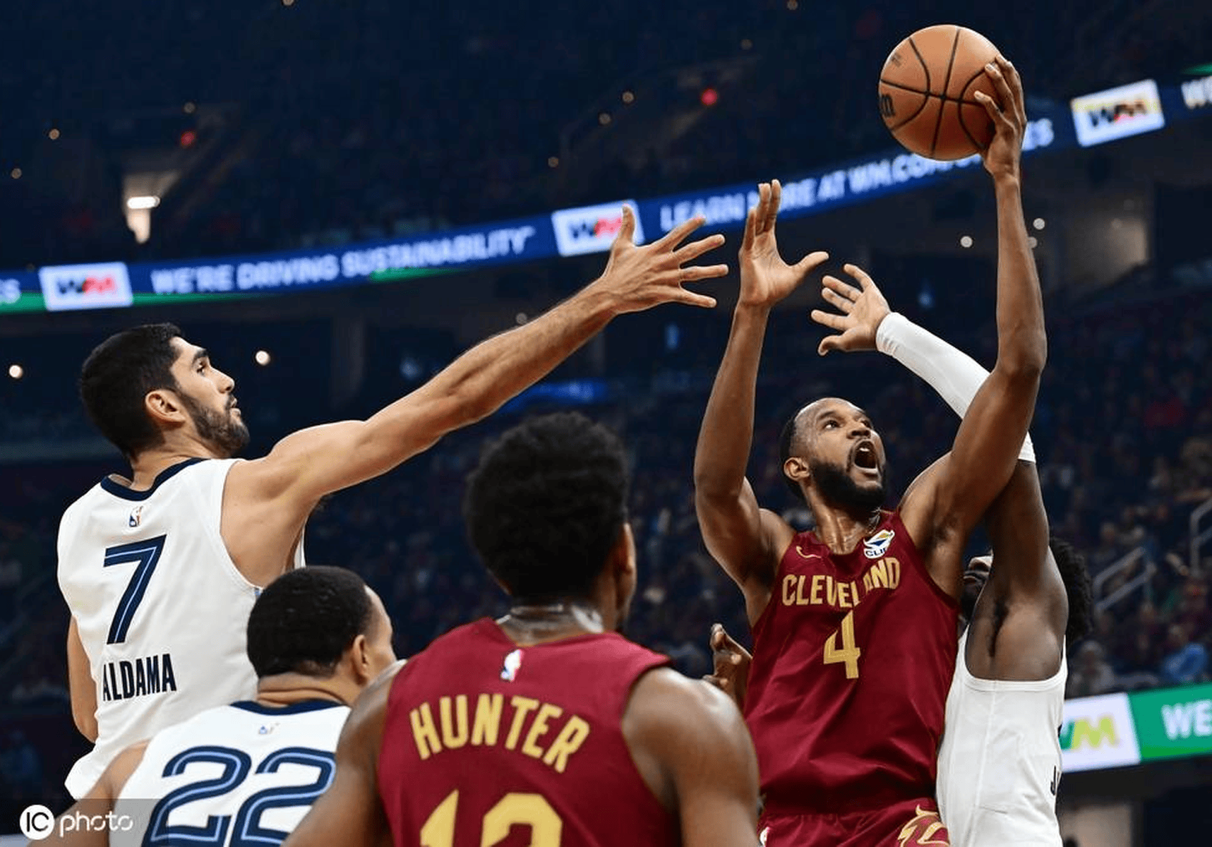 灰熊横扫开拓者取得三连胜 灰熊横扫开拓者取得三连胜