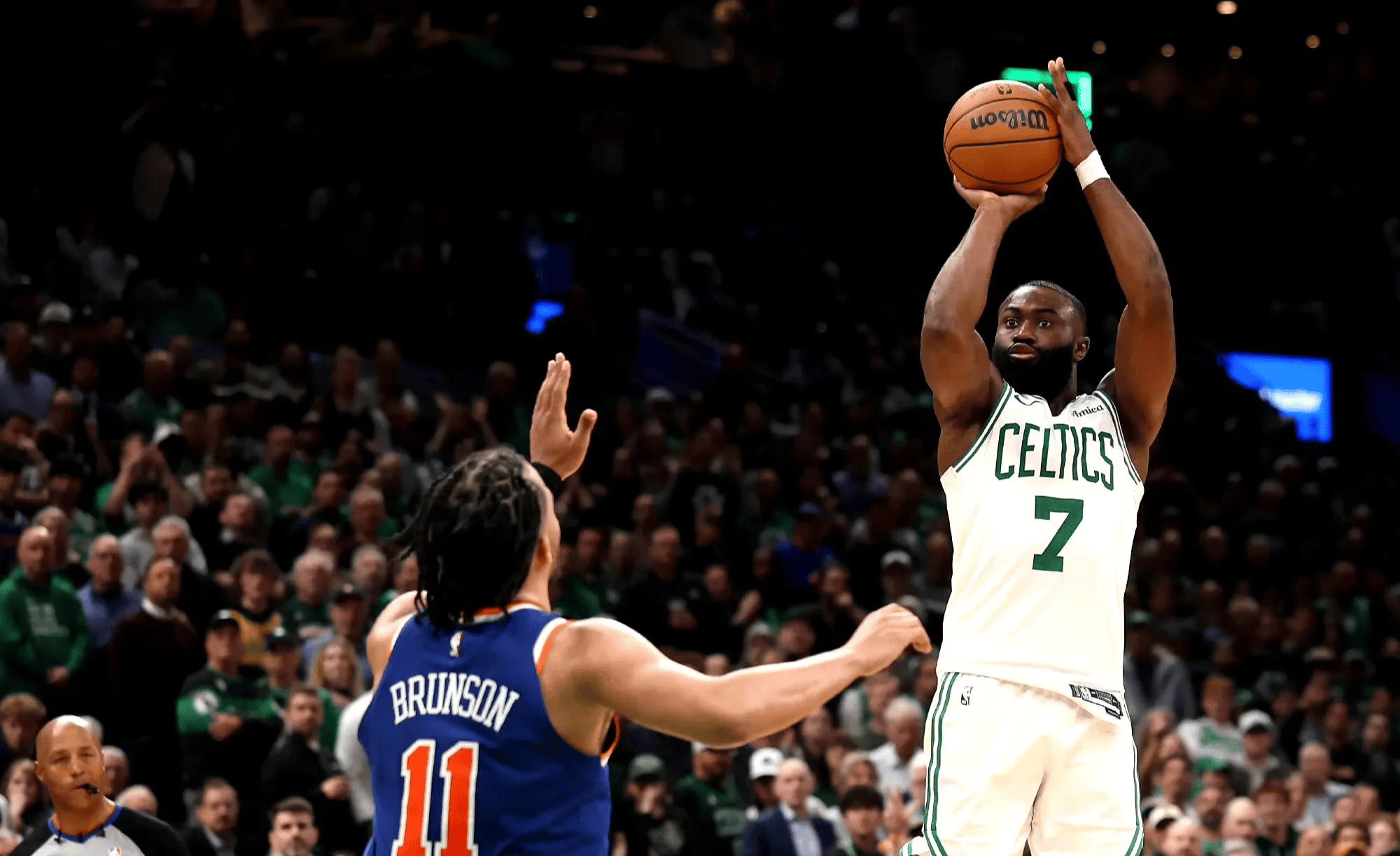 尼克斯外线三分稳定,稳擒对手胜利 尼克斯外线三分稳定,稳擒对手胜利