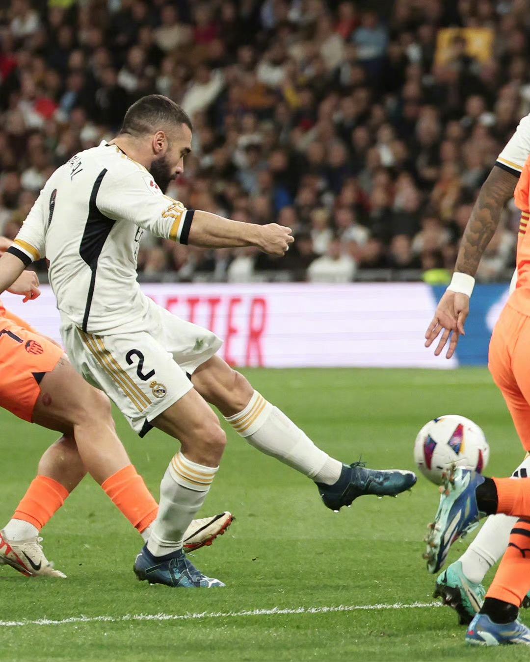 艾尔拉梅开二度,助球队保持不败的简单介绍 艾尔拉梅开二度,助球队保持不败的简单介绍