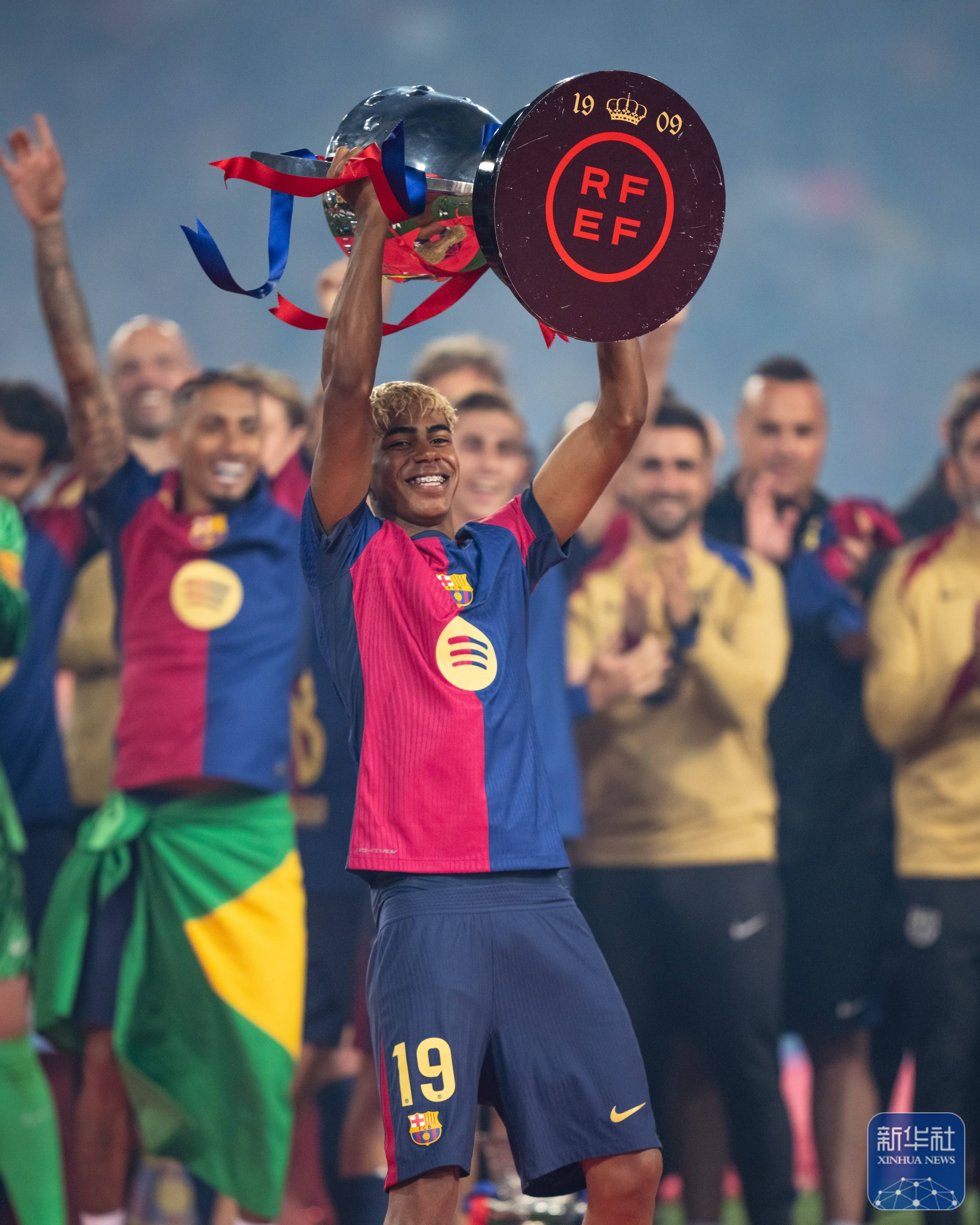 包含阿尔梅里亚主场获胜,取得重要胜利的词条 包含阿尔梅里亚主场获胜,取得重要胜利的词条