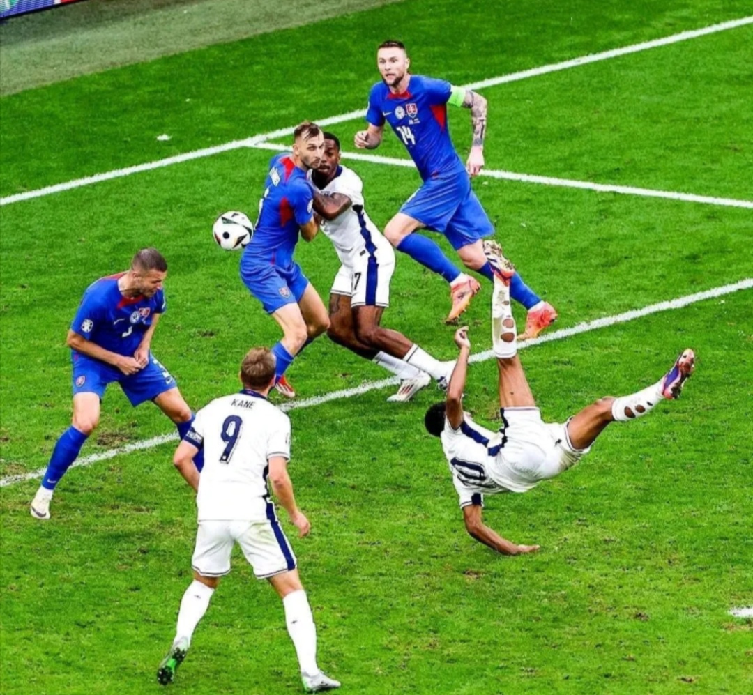 精妙配合让球队轻松击败对手